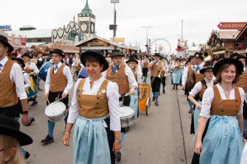 Trachtenumzug-1140